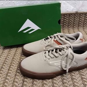 Emerica Mens LIKE NEW shoes For Sale